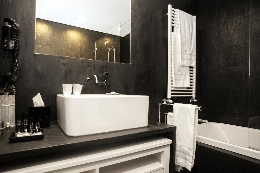 In Porto Gallery Guesthouse الغرفة الصورة